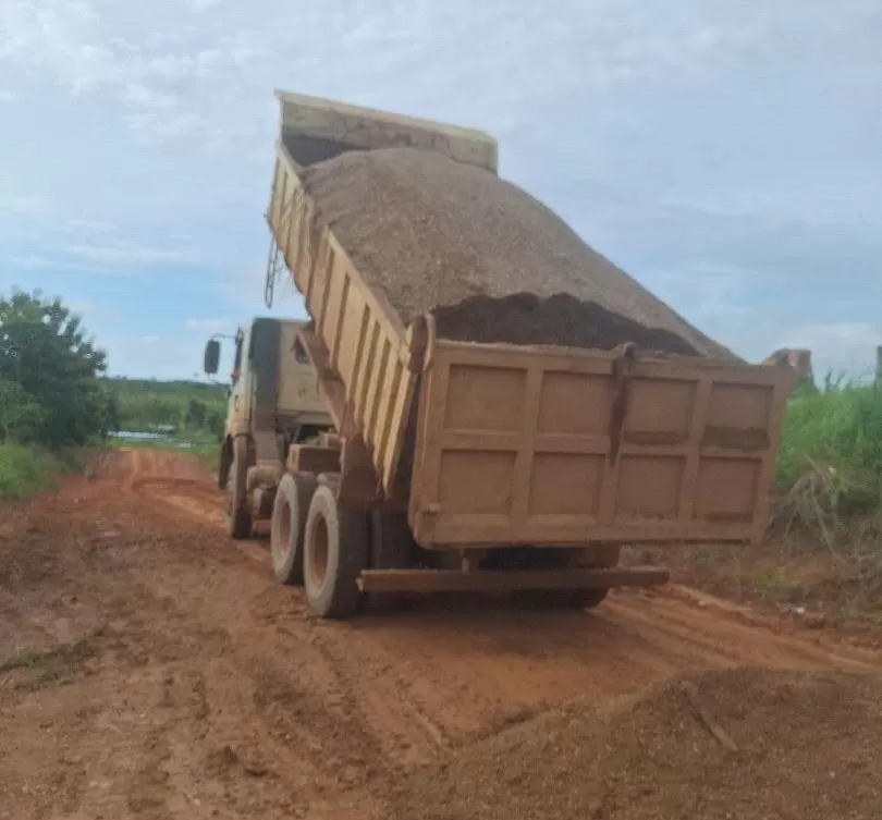 DER atende pedido da Deputada Dra. Taíssa Sousa e inicia melhorias no “Morro da 32” em Nova Dimensão