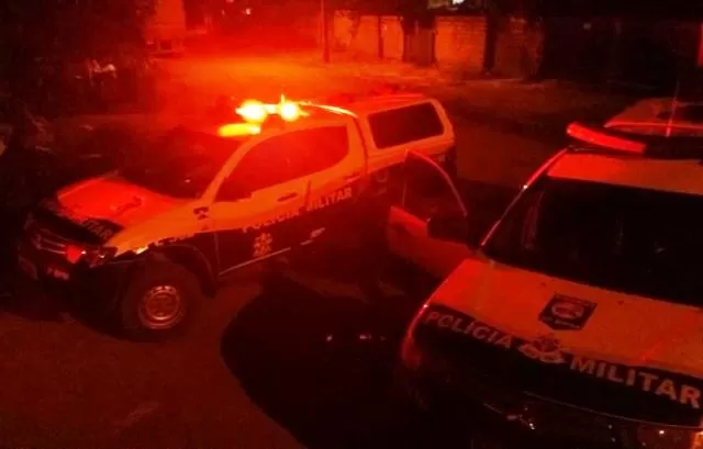 Homem é preso após invadir residência, causar danos e voltar a perturbar companheiro em Guajará-Mirim