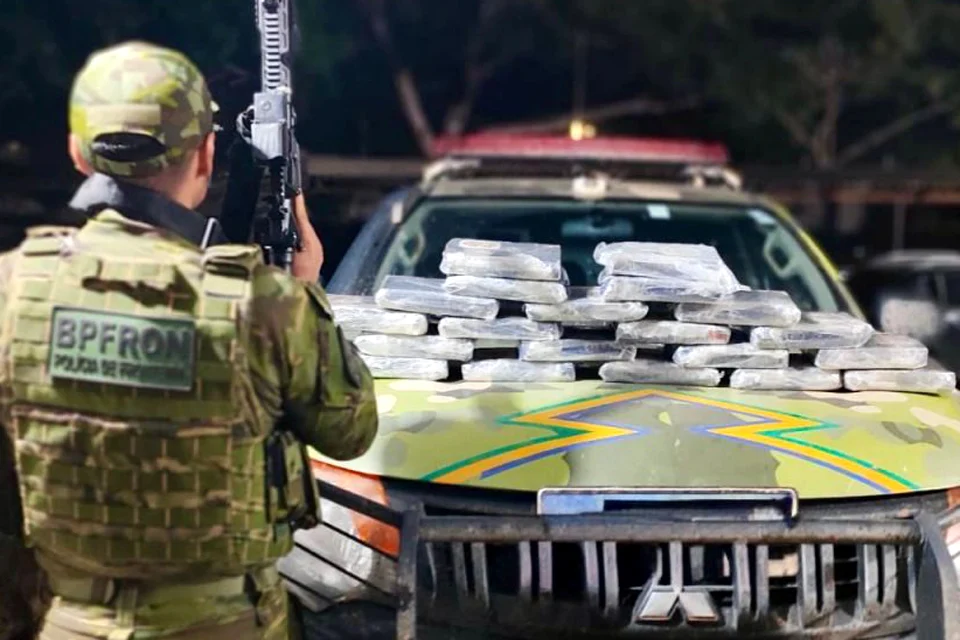 PM apreende adolescente com cerca de 20 kg de entorpecente em Nova Mamoré