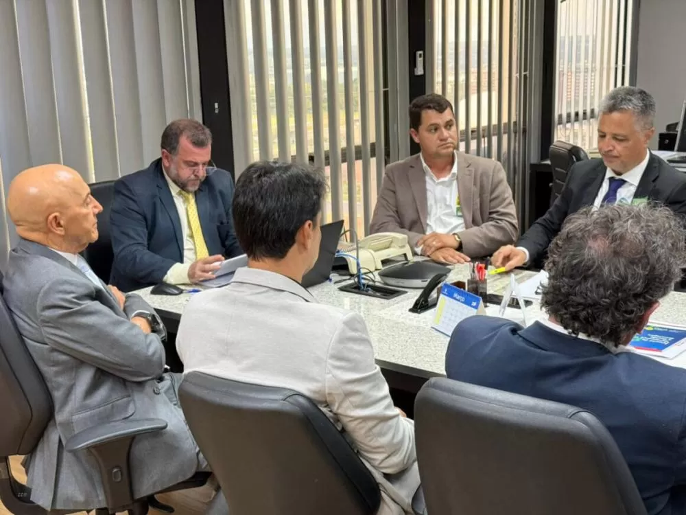 Confúcio Moura pressiona Incra para tirar do papel lei que pode regularizar terras de 40 mil produtores em Rondônia