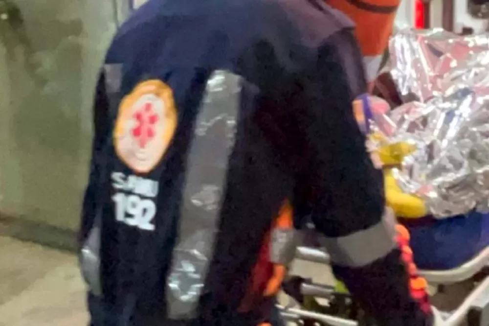 Homem acusado de fazer ameaças com faca é baleado na Vila Denit