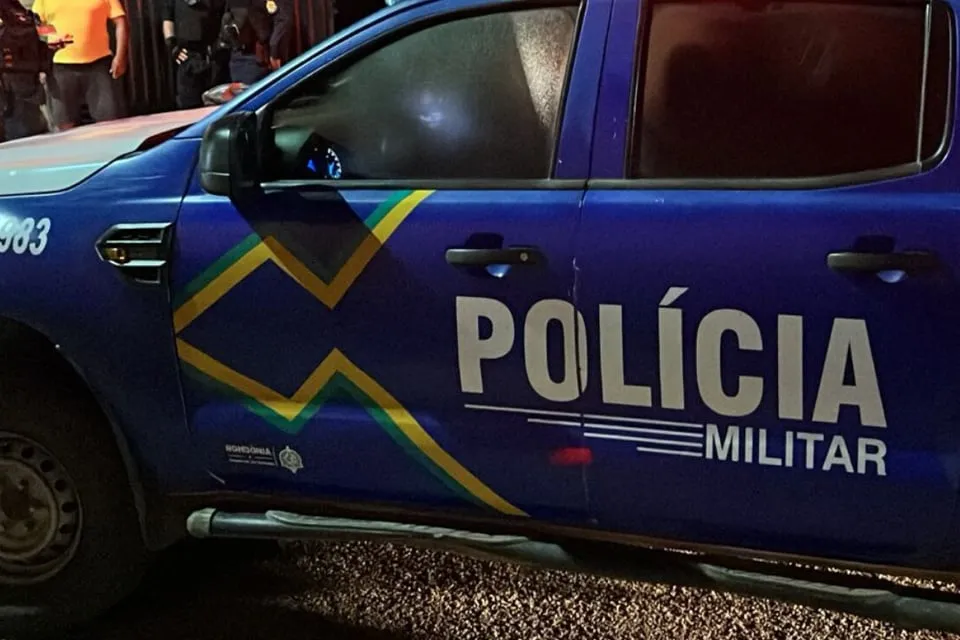 Homem é preso com carro furtado da ex-companheira na Capital