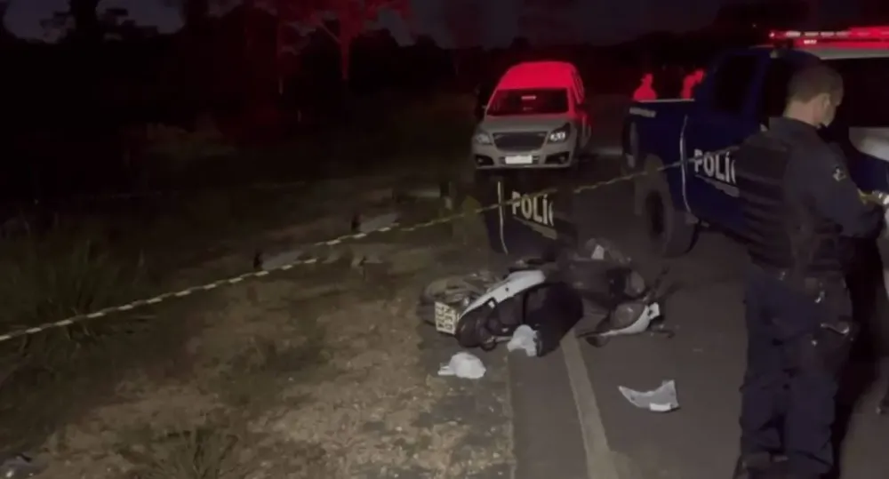 Motociclista morre após colisão com vaca na estrada do presídio em RO