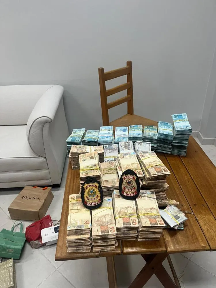 PF apreende mais de R$ 1 milhão em espécie durante operação sobre contratos públicos