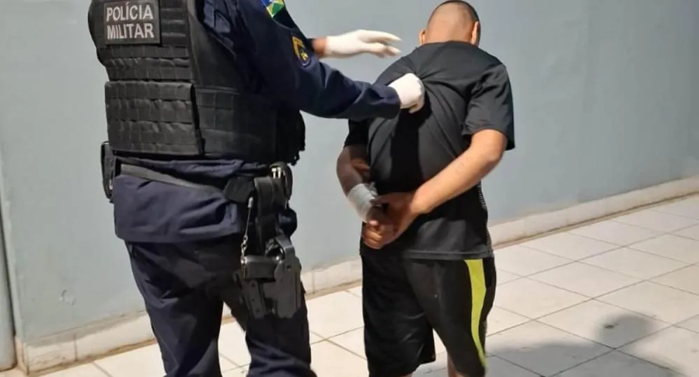 Jovem é preso após ameaçar a avó com faca durante ocorrência em Porto Velho
